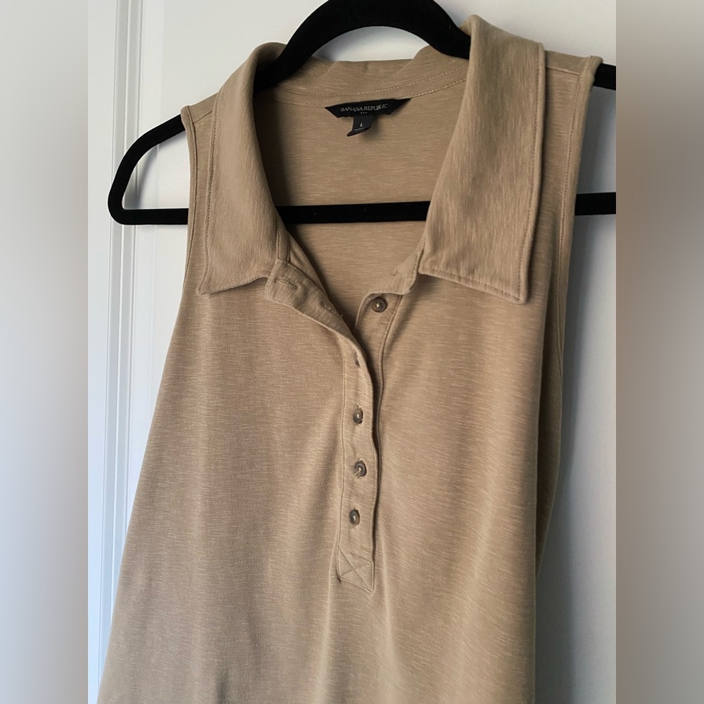 Banana Republic Tan Sleeveless Collared Tank Top Women’s Large - Picture 3 of 7